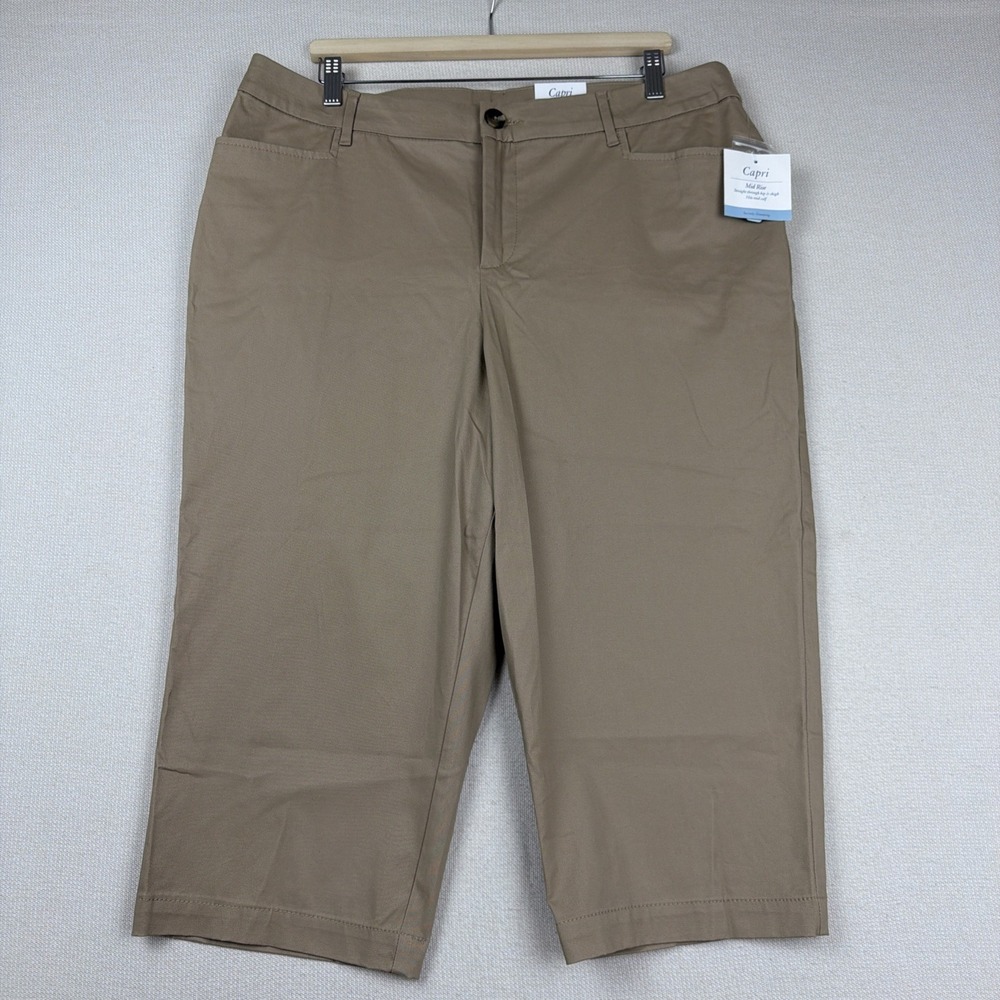Croft & Barrow Mid-Rise Classic Fit Capri Pants Women Plus 16W Beige NWT Stretch